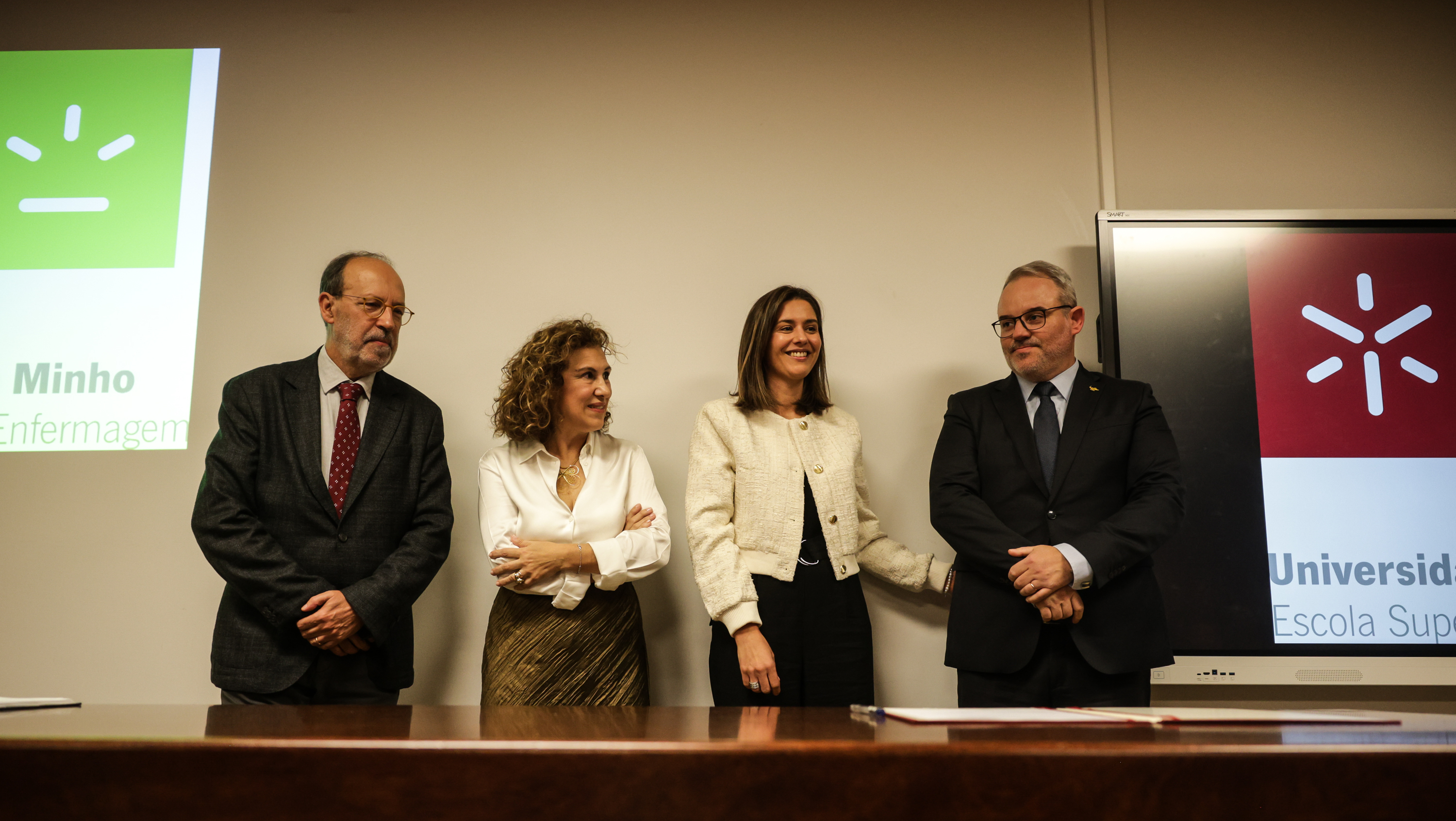 Thumbnail da galeria Tomada de posse da Direção da Escola de Enfermagem